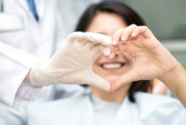 Debunking Myths: Dentures and Implants – Separating Fact from Fiction